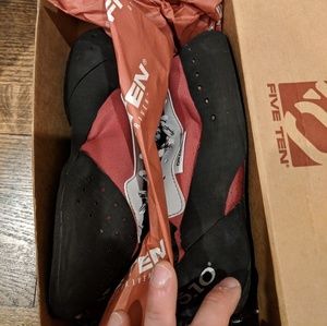 Five ten climbing shoes